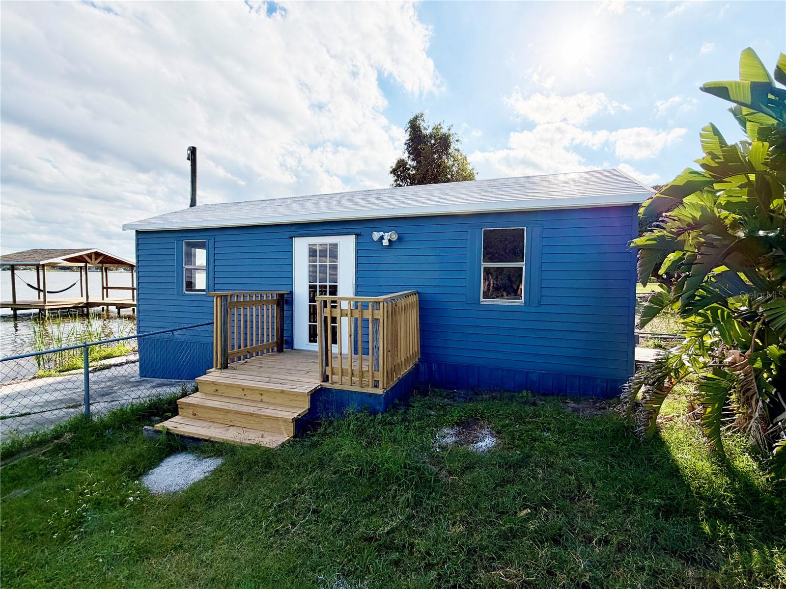 CAREFREE COVE - Residential