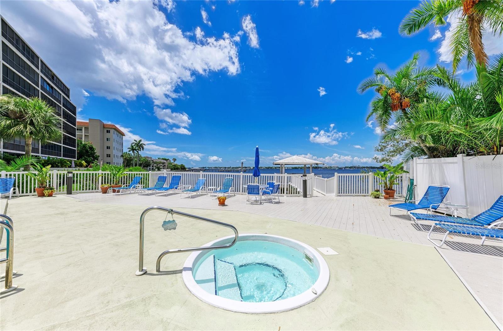 THE WATERFRONT - Residential