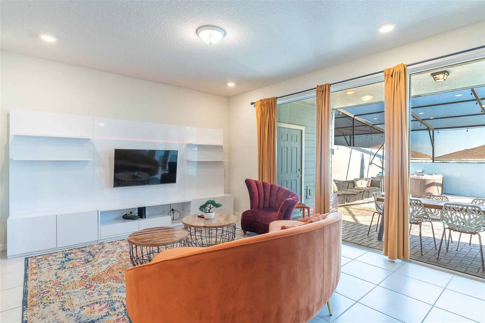 3713 PACIFIC LANE