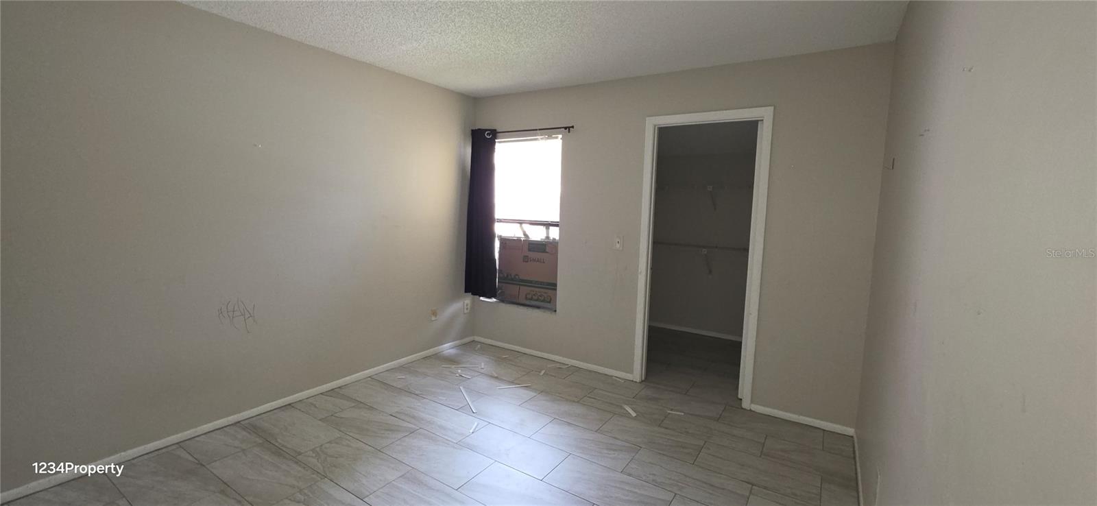 CREEKSIDE VILLAS AT MEADOW WOODS - Residential