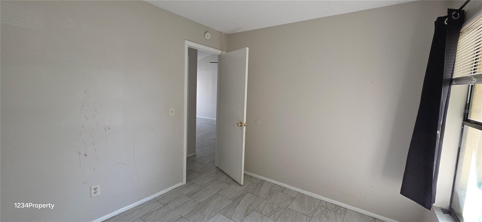 CREEKSIDE VILLAS AT MEADOW WOODS - Residential