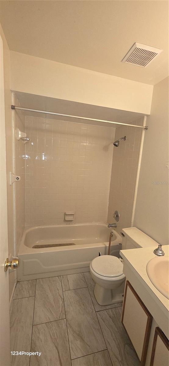 CREEKSIDE VILLAS AT MEADOW WOODS - Residential