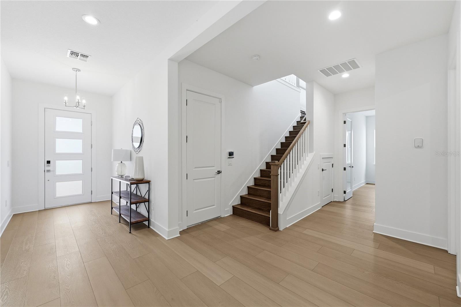 1031 GLORYLAND COURT