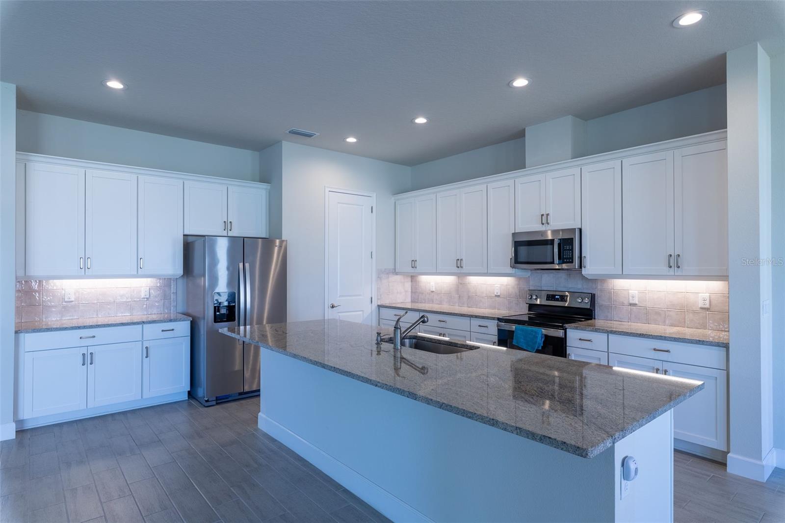MOSAIC PH 1B-1 - Residential