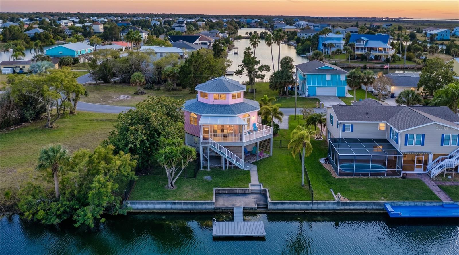 HERNANDO BEACH - Residential