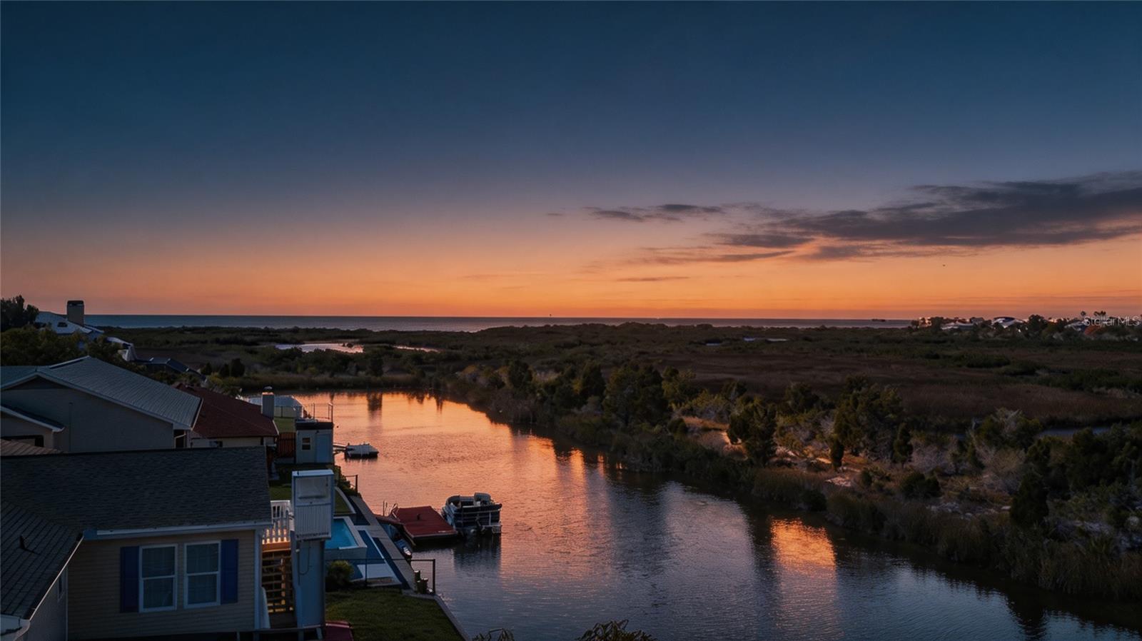 HERNANDO BEACH - Residential