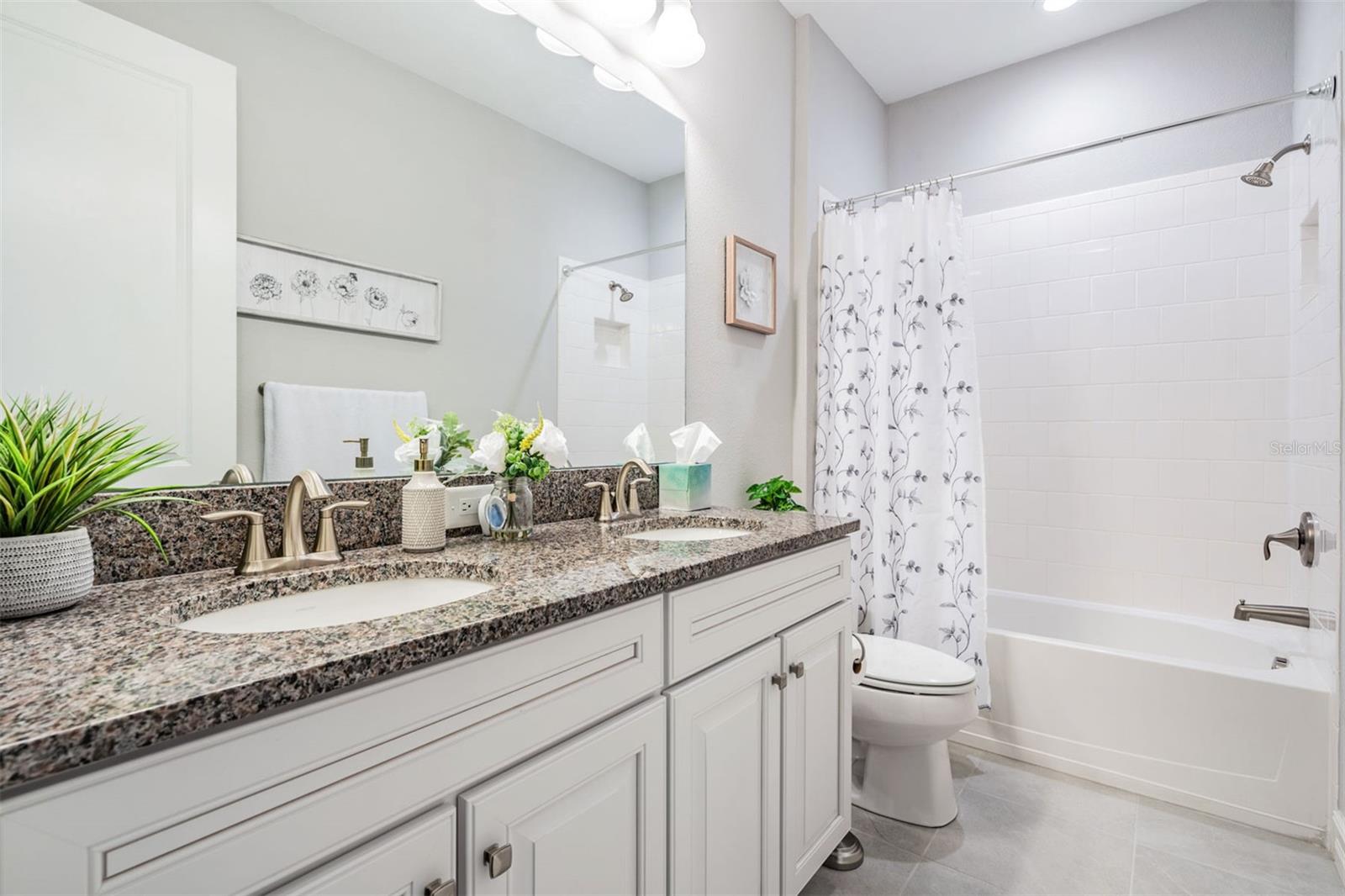 MEADOW POINTE 4 PH 1 PRCL N O P - Residential