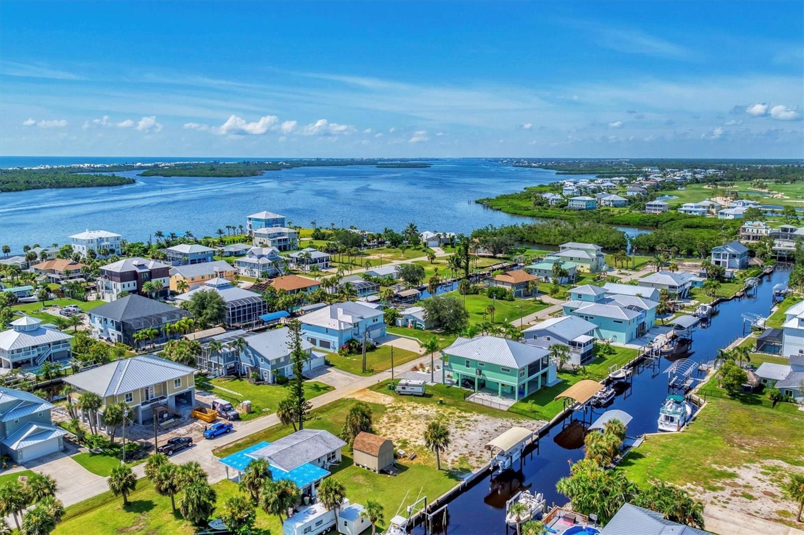 PALM POINT - Residential