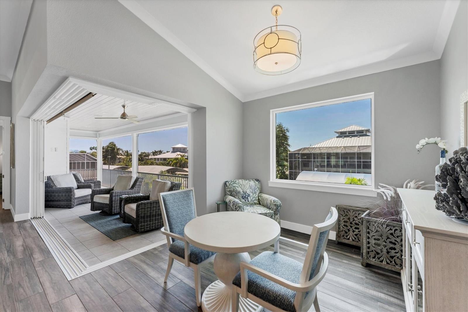 PALM POINT - Residential