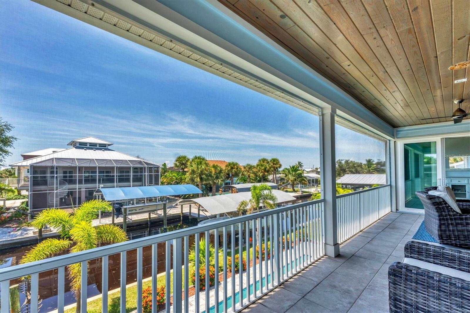 PALM POINT - Residential