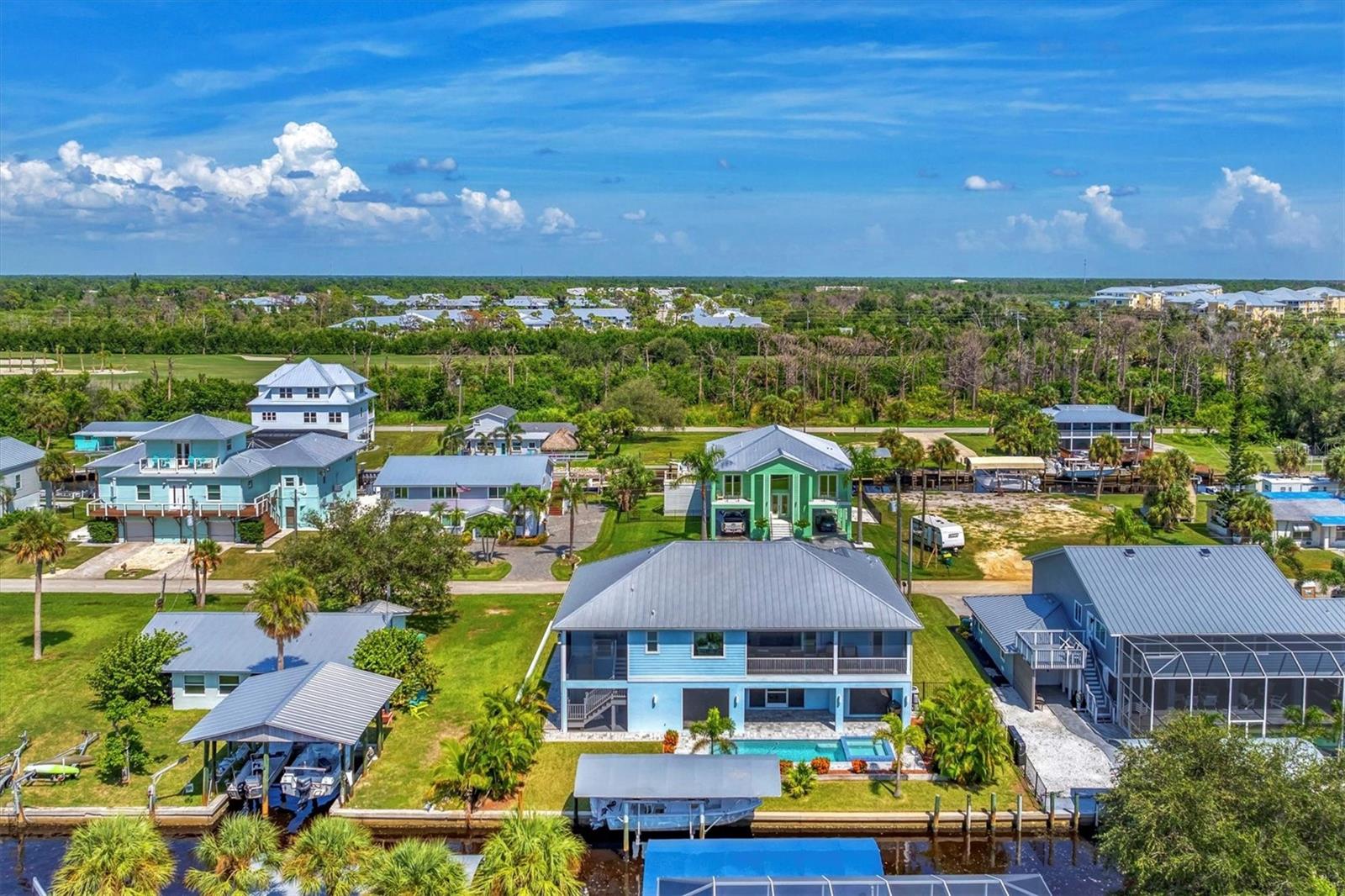 PALM POINT - Residential
