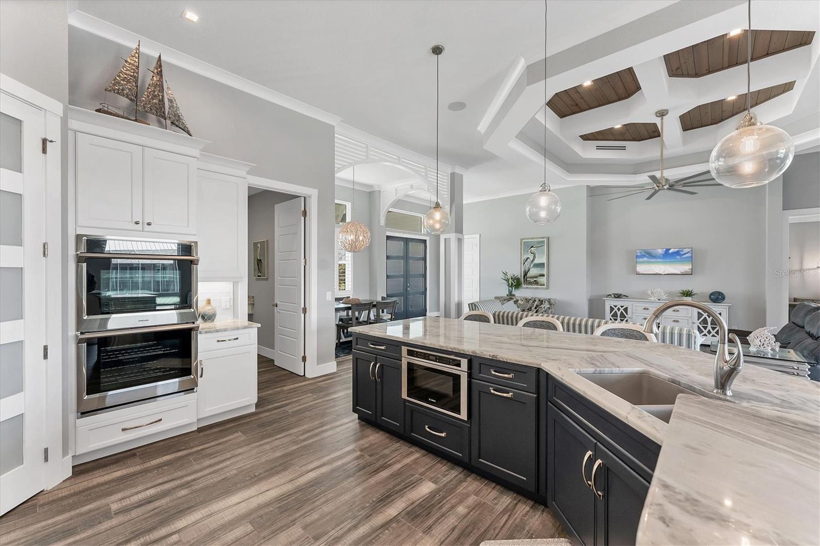 PALM POINT - Residential