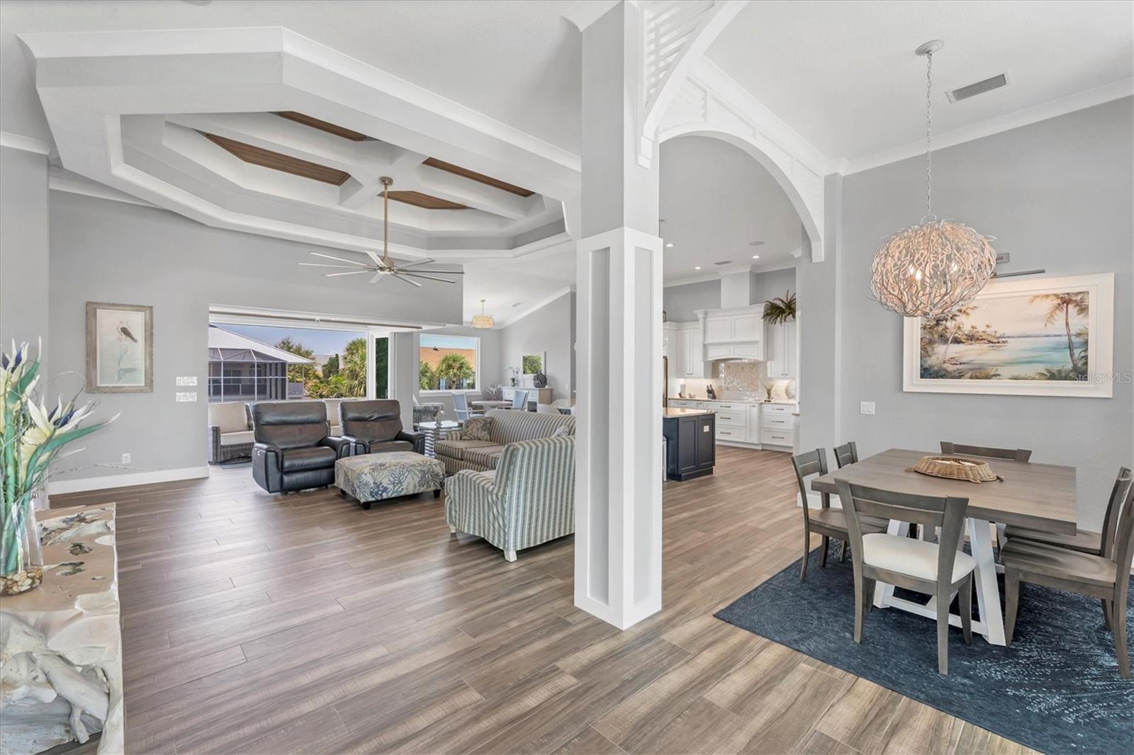 PALM POINT - Residential