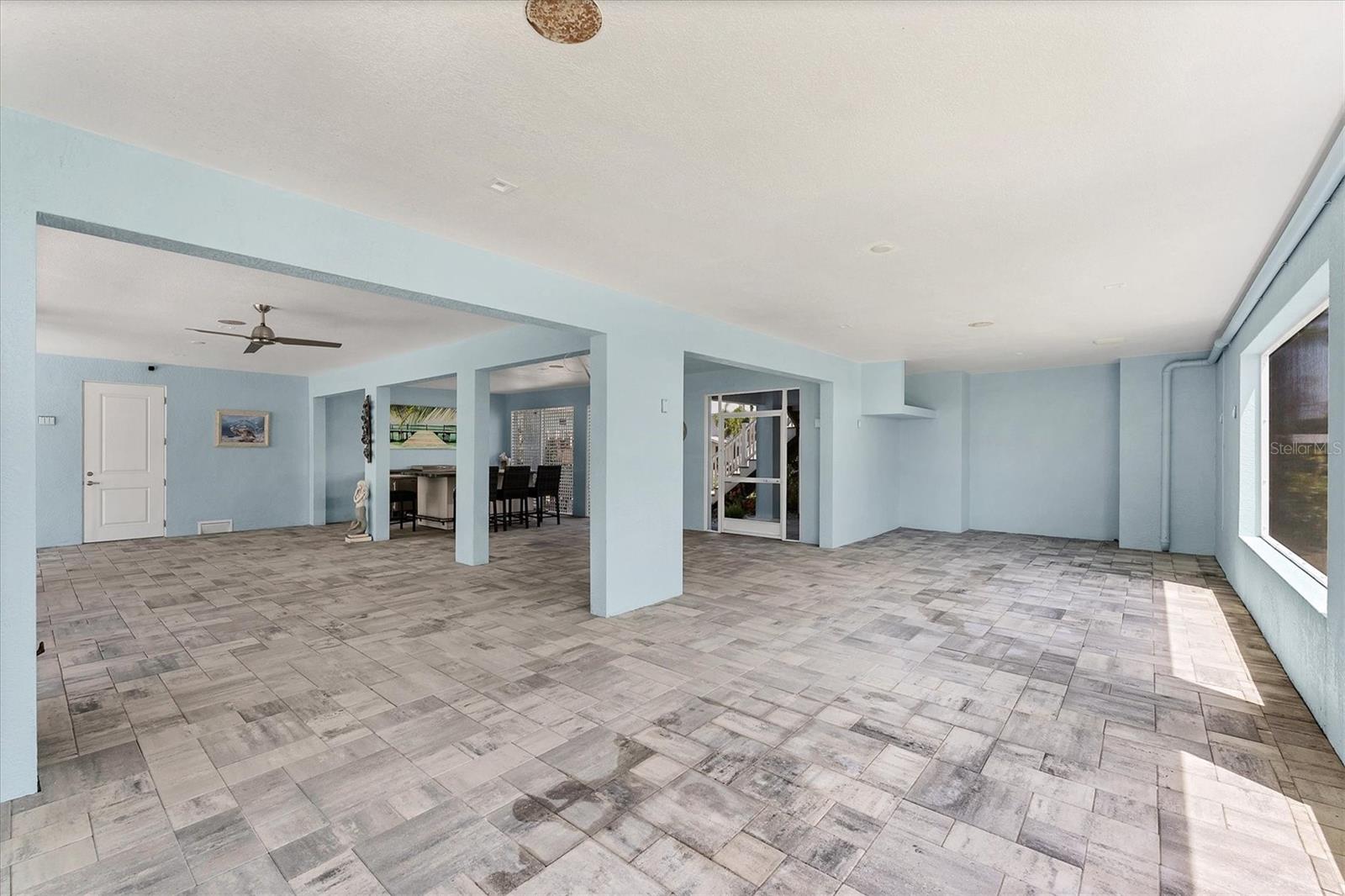 PALM POINT - Residential