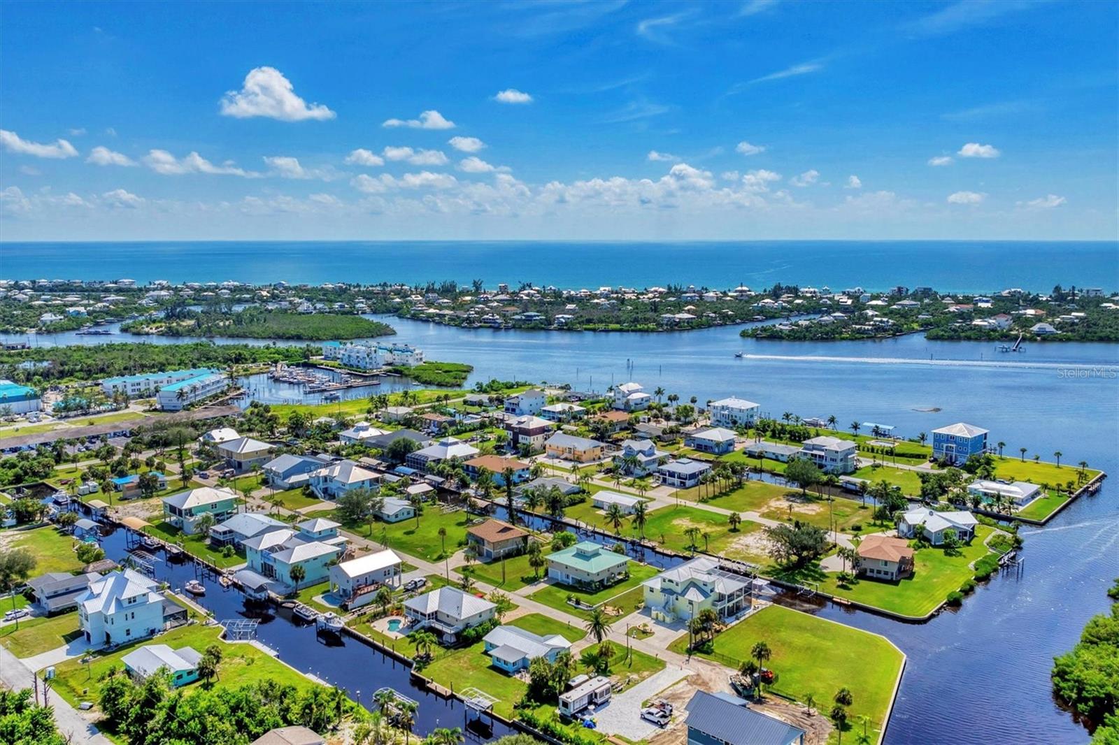 PALM POINT - Residential