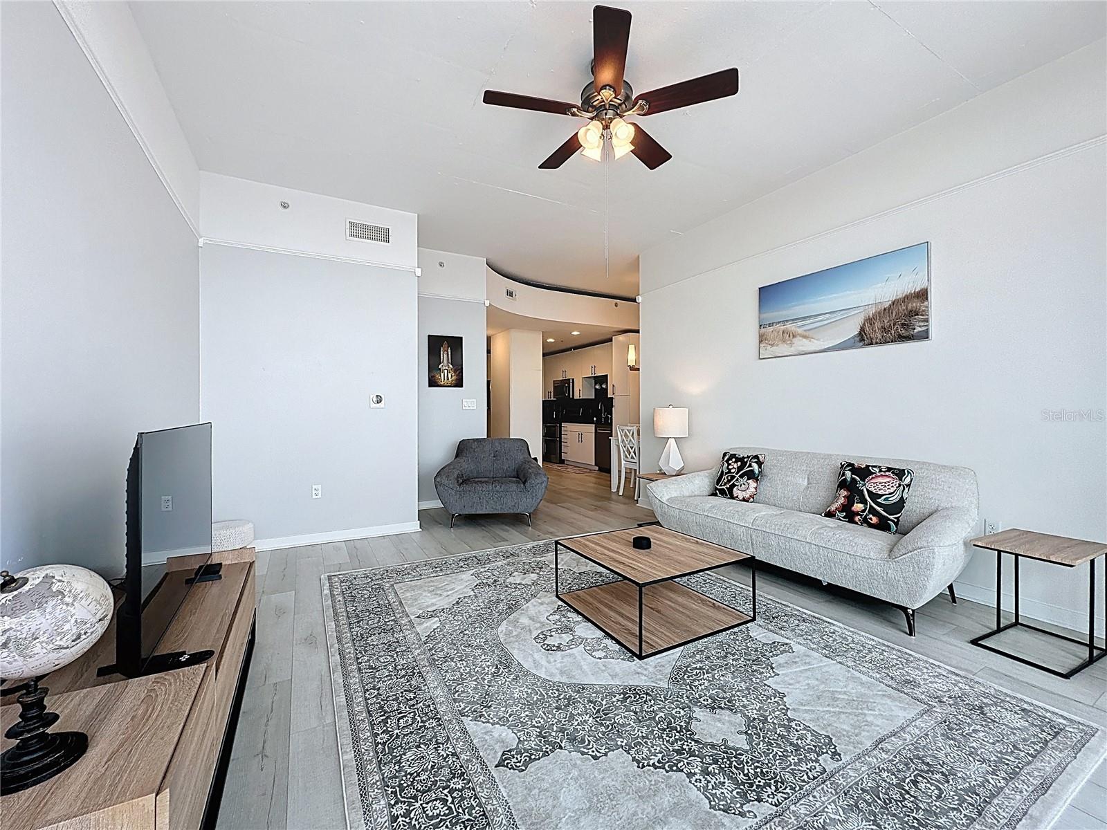 SOLAIRE/PLAZA CONDO - Residential