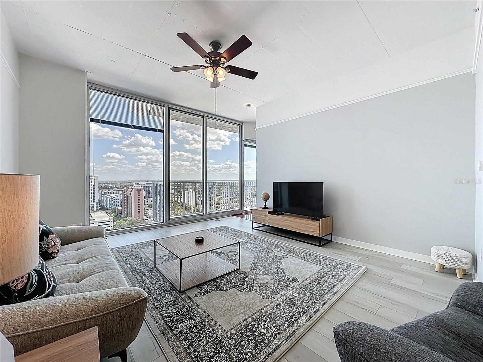 SOLAIRE/PLAZA CONDO - Residential