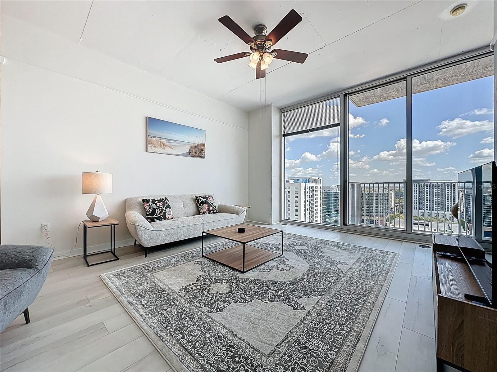 SOLAIRE/PLAZA CONDO - Residential