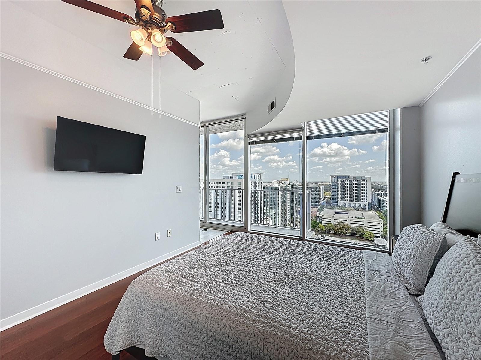 SOLAIRE/PLAZA CONDO - Residential