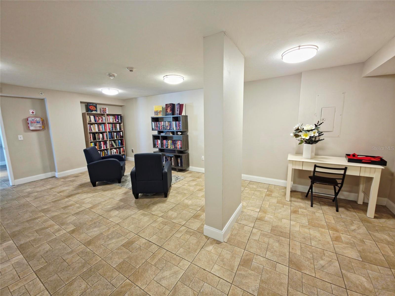 DOLPHIN TOWER - Residential