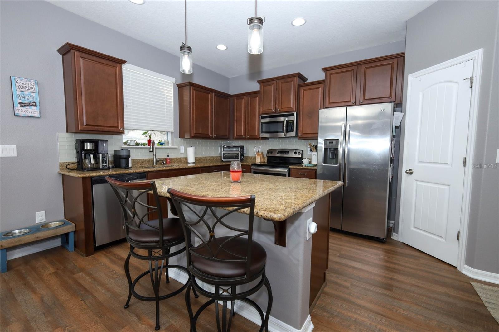 BROOKSHIRE SUB - Residential