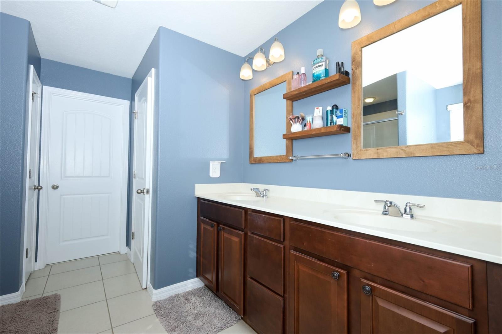 BROOKSHIRE SUB - Residential