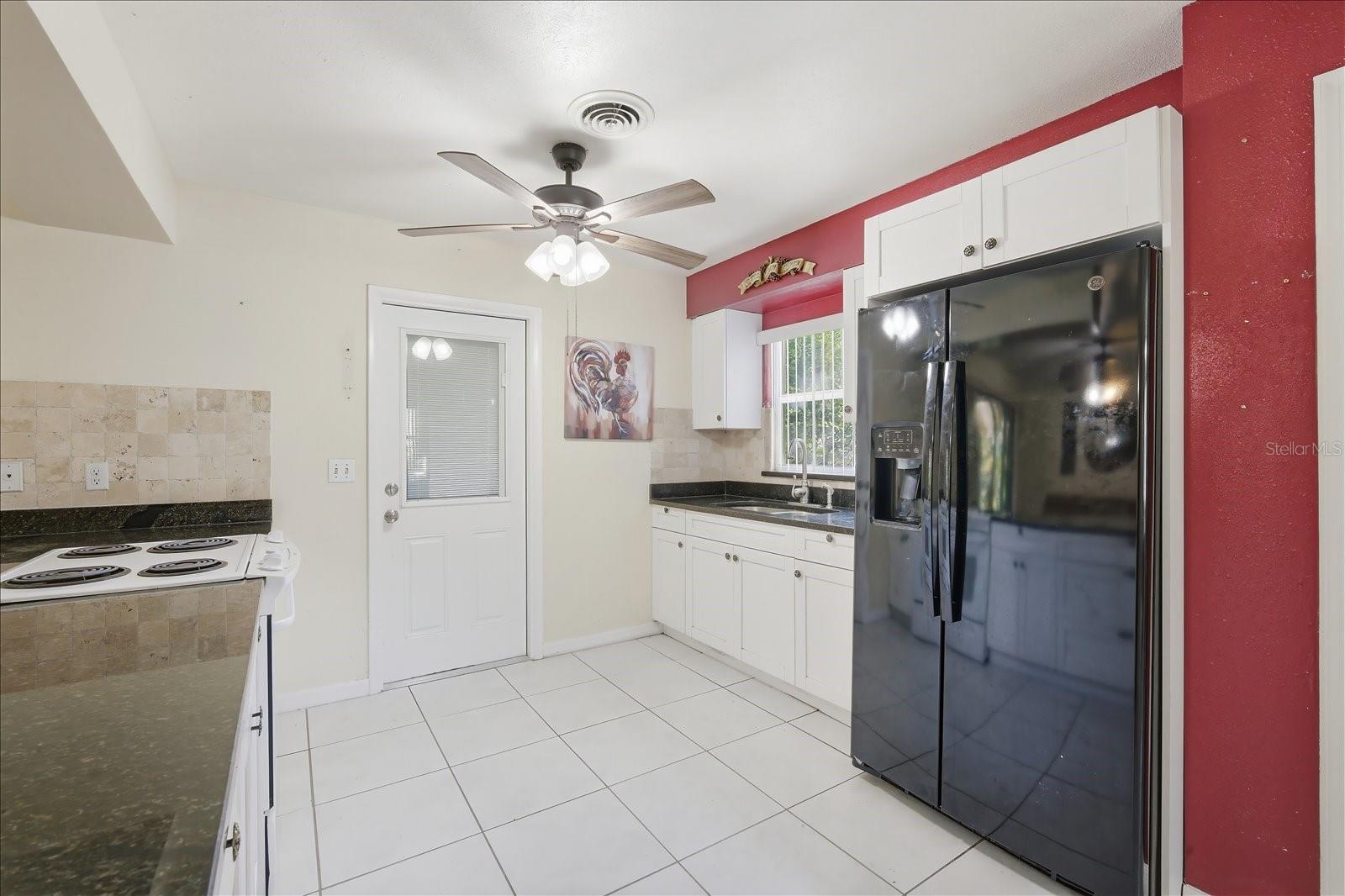 SHULTS & WALKER MANOR - Residential