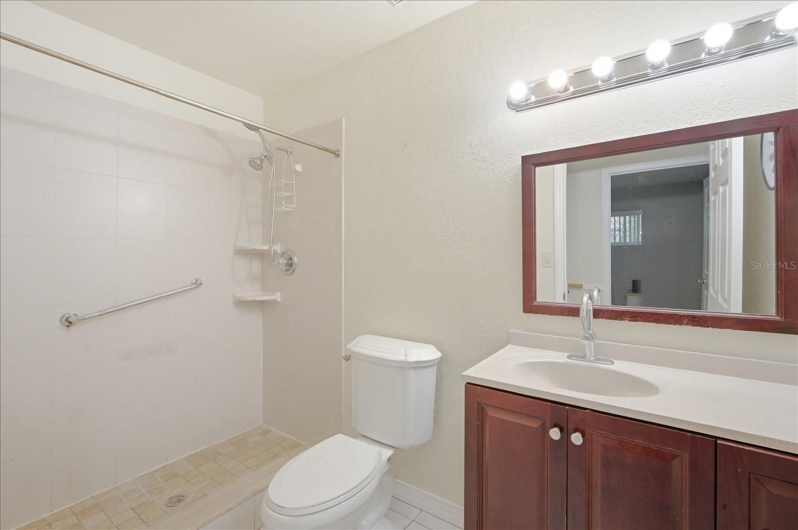 SHULTS & WALKER MANOR - Residential