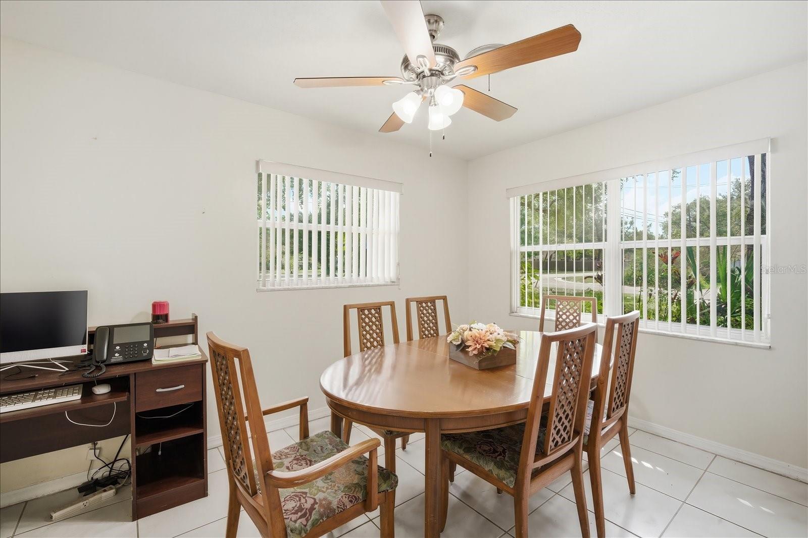 SHULTS & WALKER MANOR - Residential