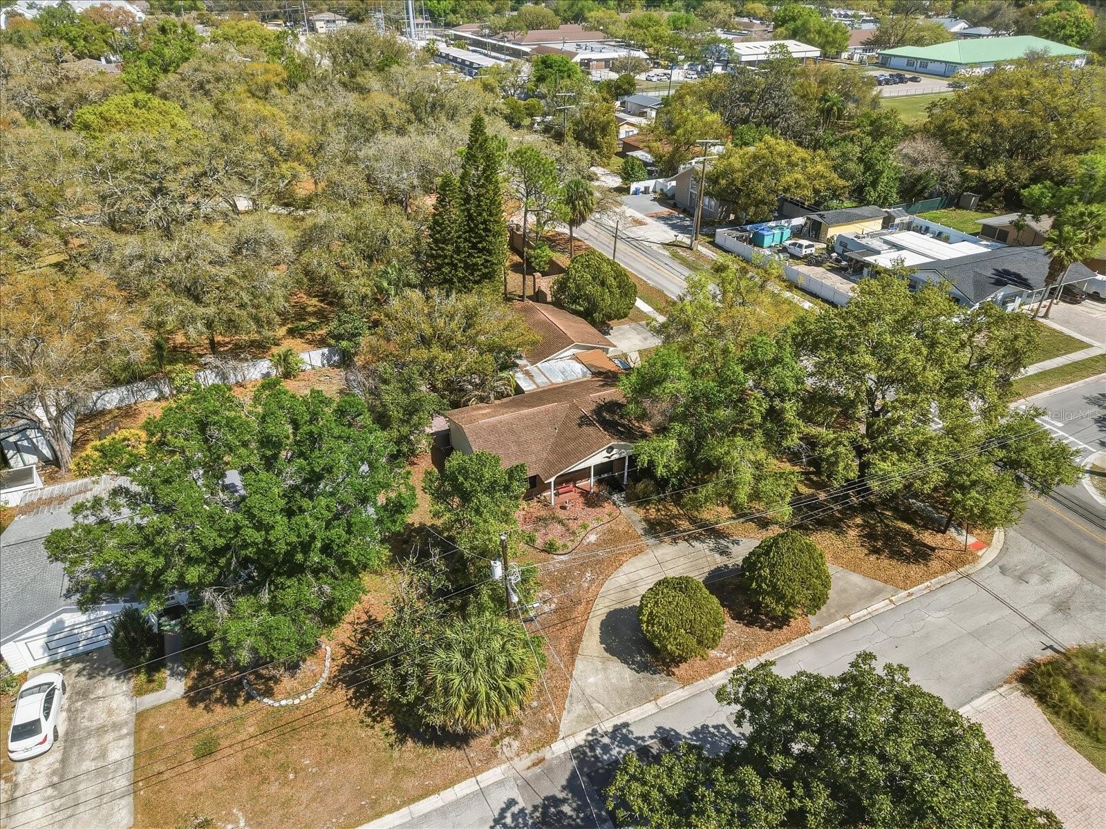 SHULTS & WALKER MANOR - Residential