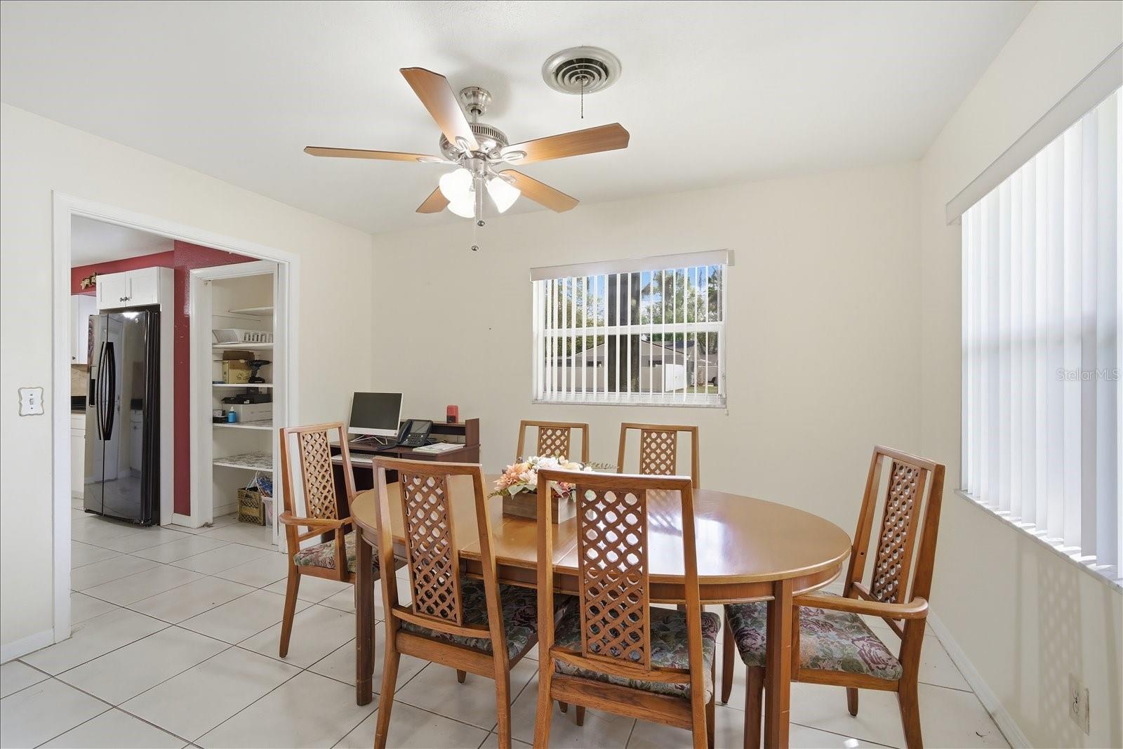 SHULTS & WALKER MANOR - Residential