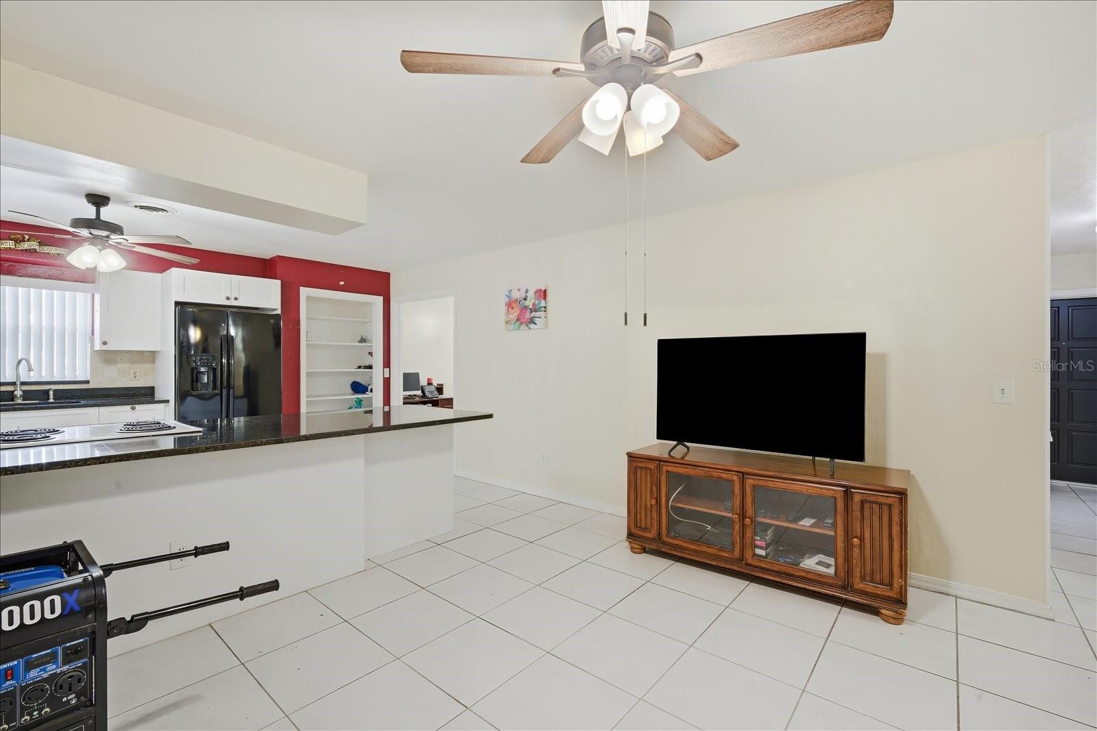 SHULTS & WALKER MANOR - Residential