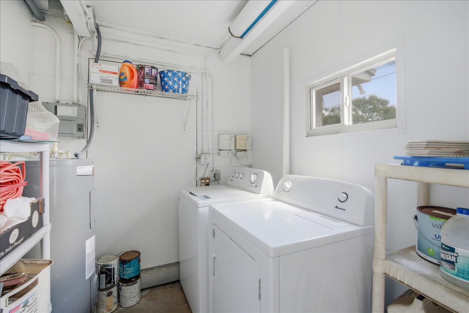 SHULTS & WALKER MANOR - Residential