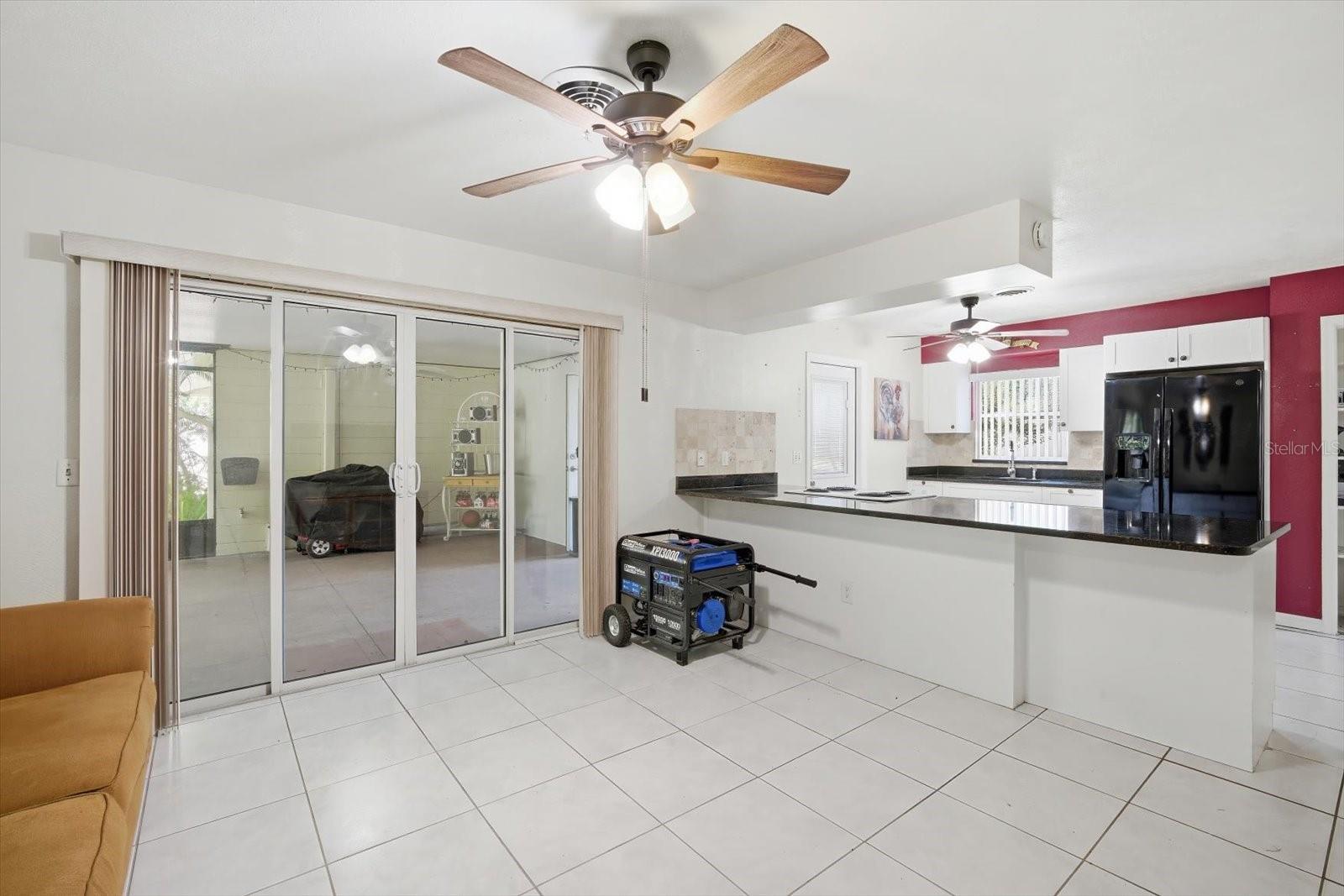 SHULTS & WALKER MANOR - Residential