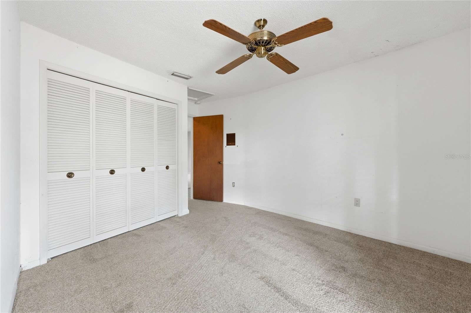 WALDEN LAKE FAIRWAY ESTATES - Residential