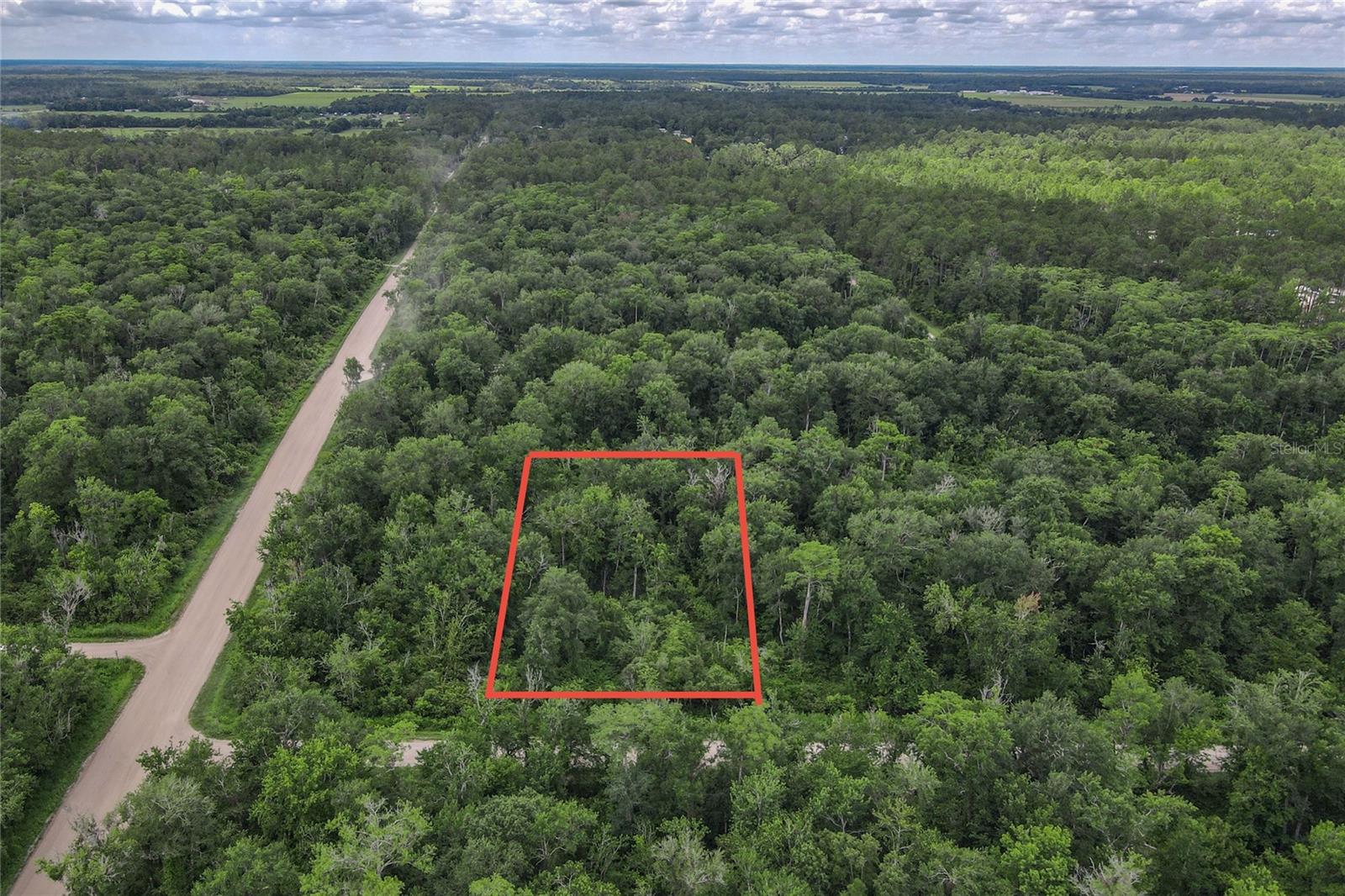 Discover the perfect opportunity to build your dream home on this spacious 1.14-acre lot. This buildable parcel offers the ideal setting with plenty of room for your home, garage, garden, and more. Located in a peaceful area with no HOA, this property provides privacy and flexibility for a variety of uses and no timeframe to build. Zoned for residential use with ample space for outdoor living, pets and toys.