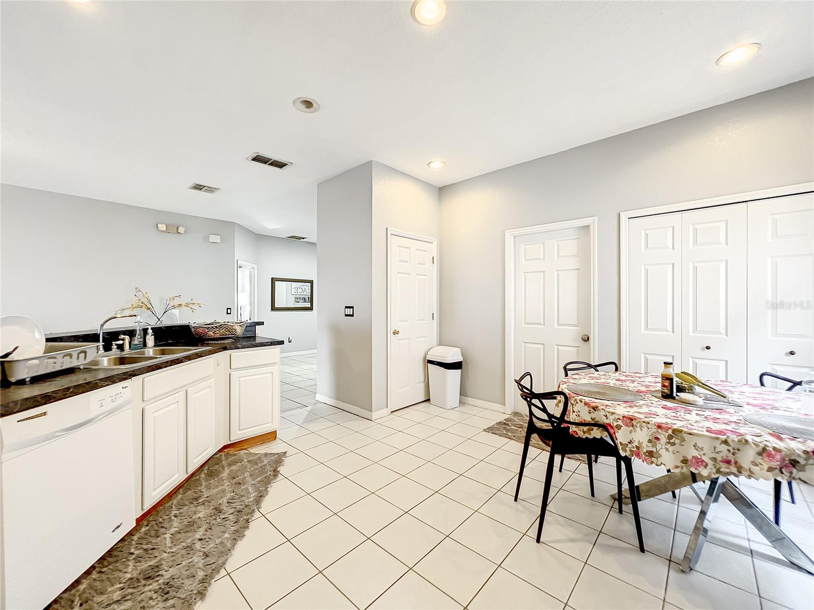 501 SUMMER PLACE LOOP