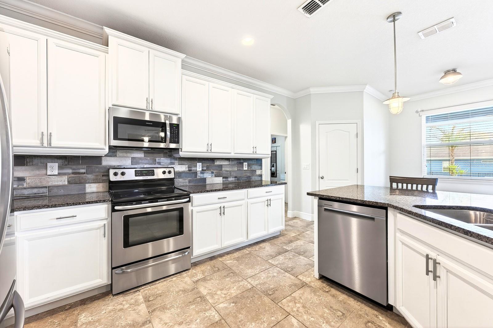 ROCK SPRINGS RIDGE PH VII B - Residential