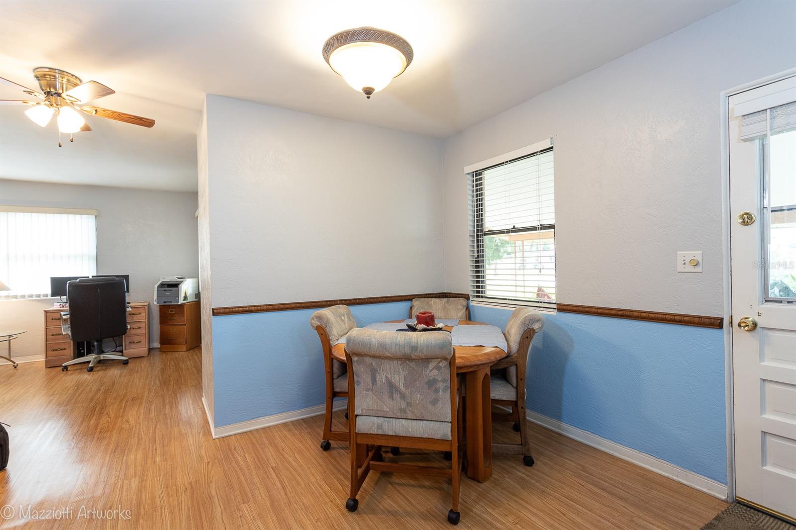 Tropical Palm Terrace - Residential