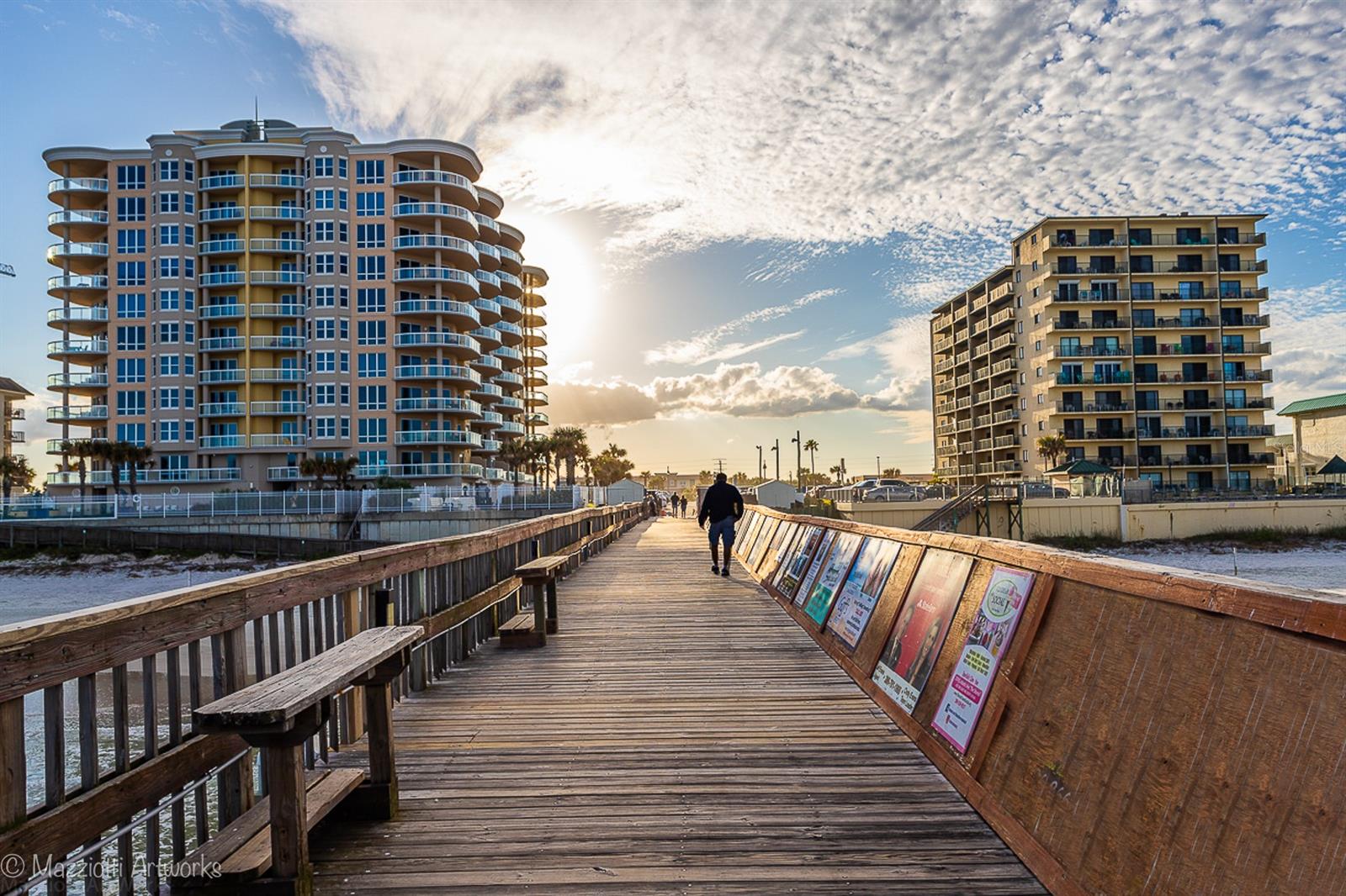 Tropical Palm Terrace - Residential