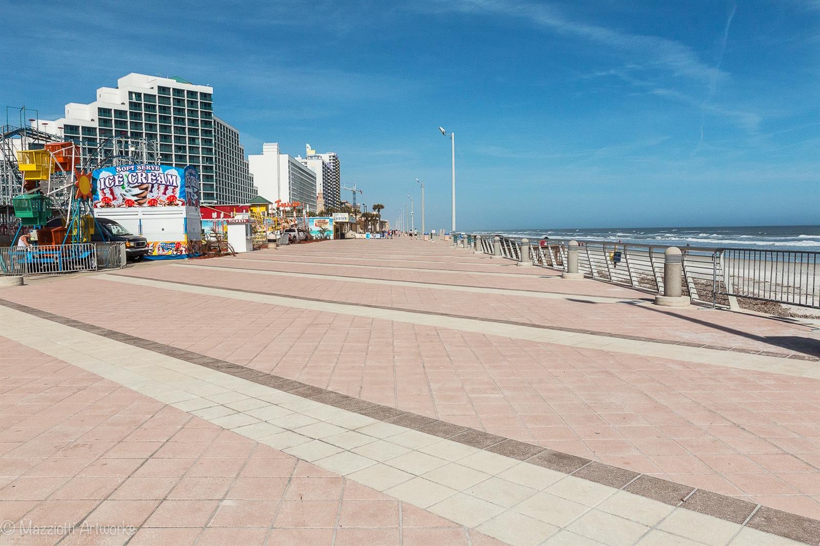 Tropical Palm Terrace - Residential