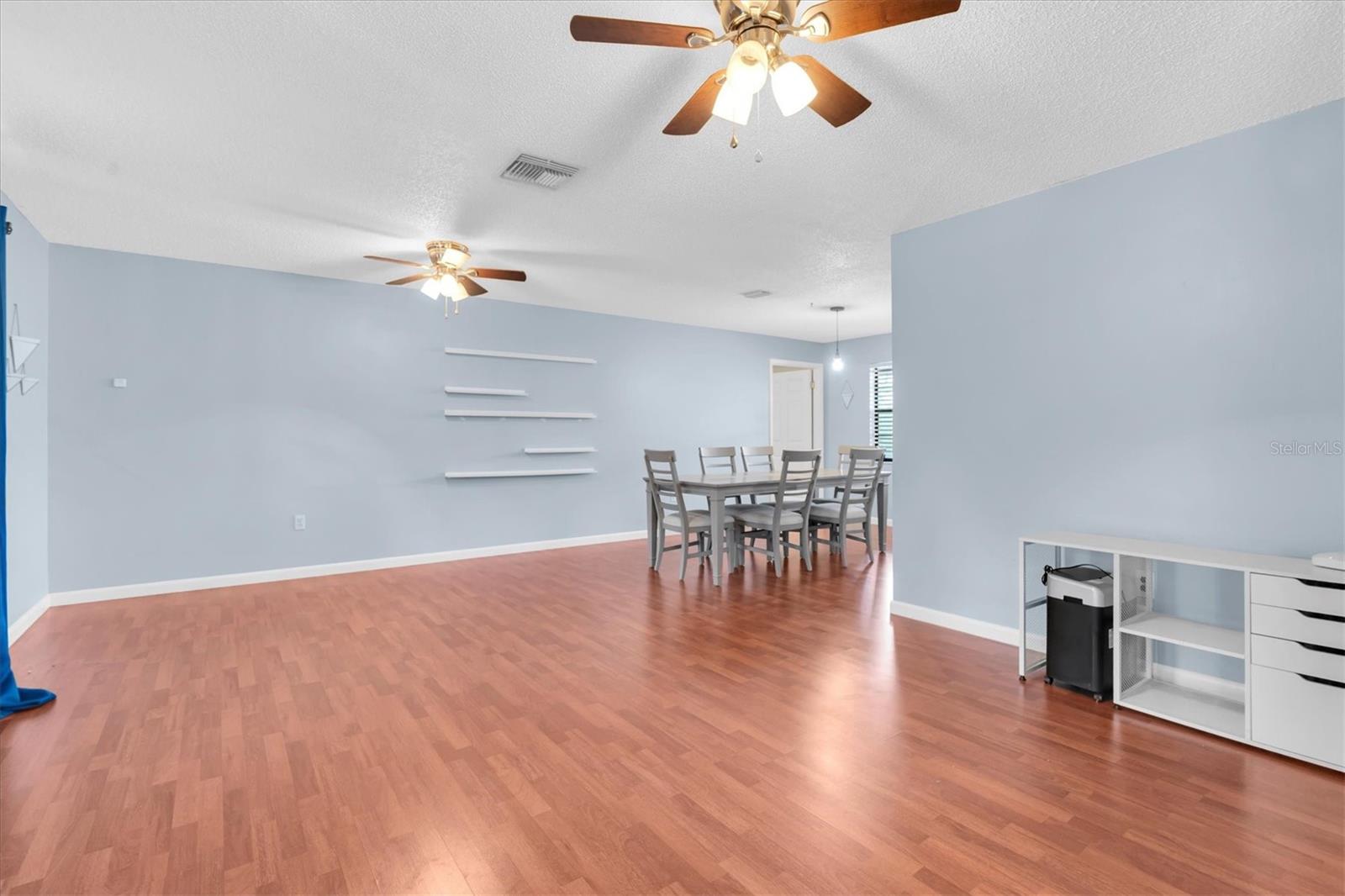 914 HARBOR CIRCLE