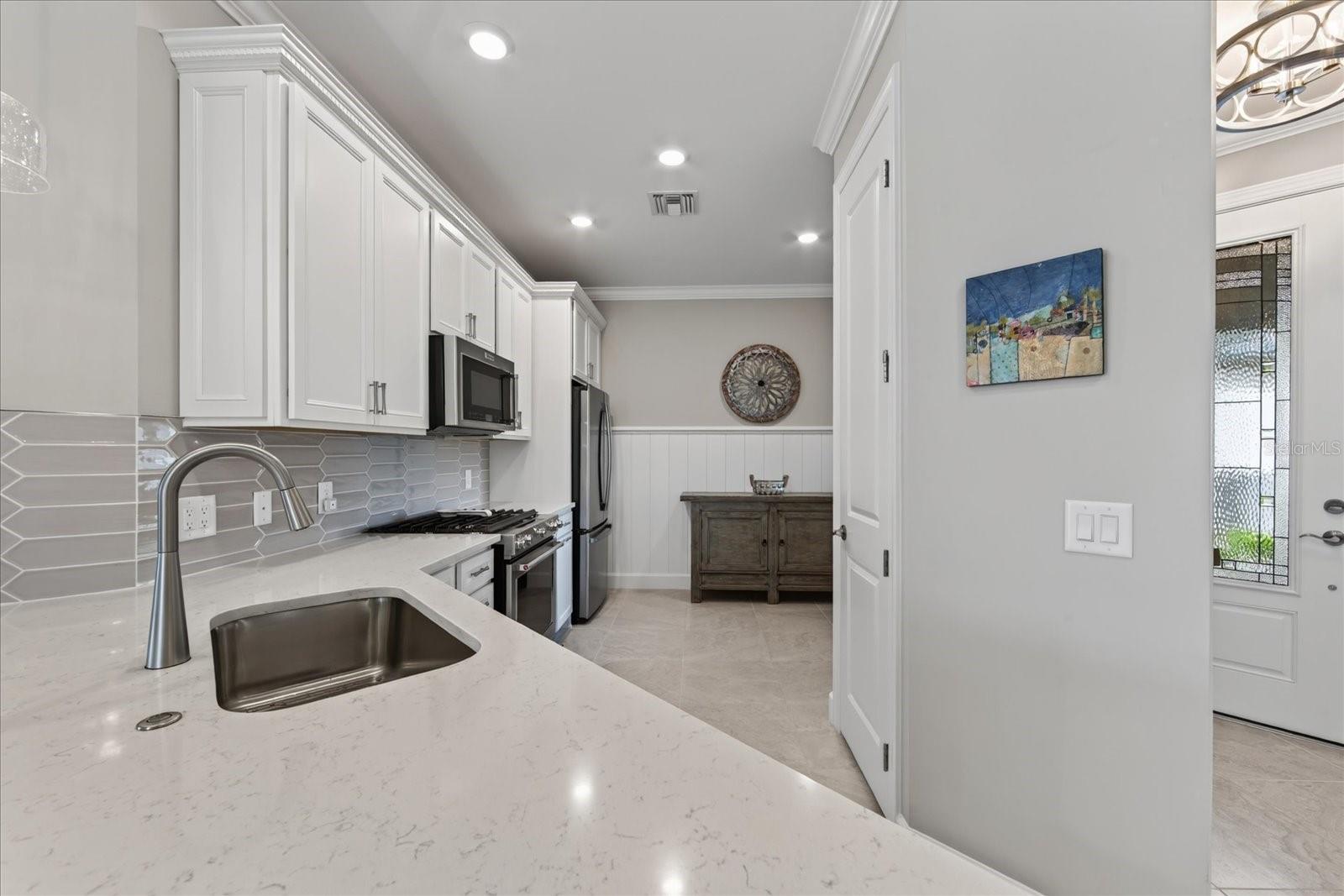 7653 SUMMERLAND COVE