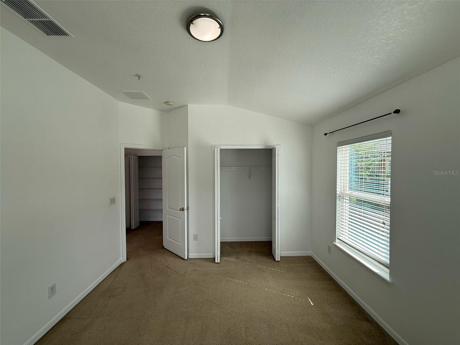 FLAGSHIP PARK - Residential Lease