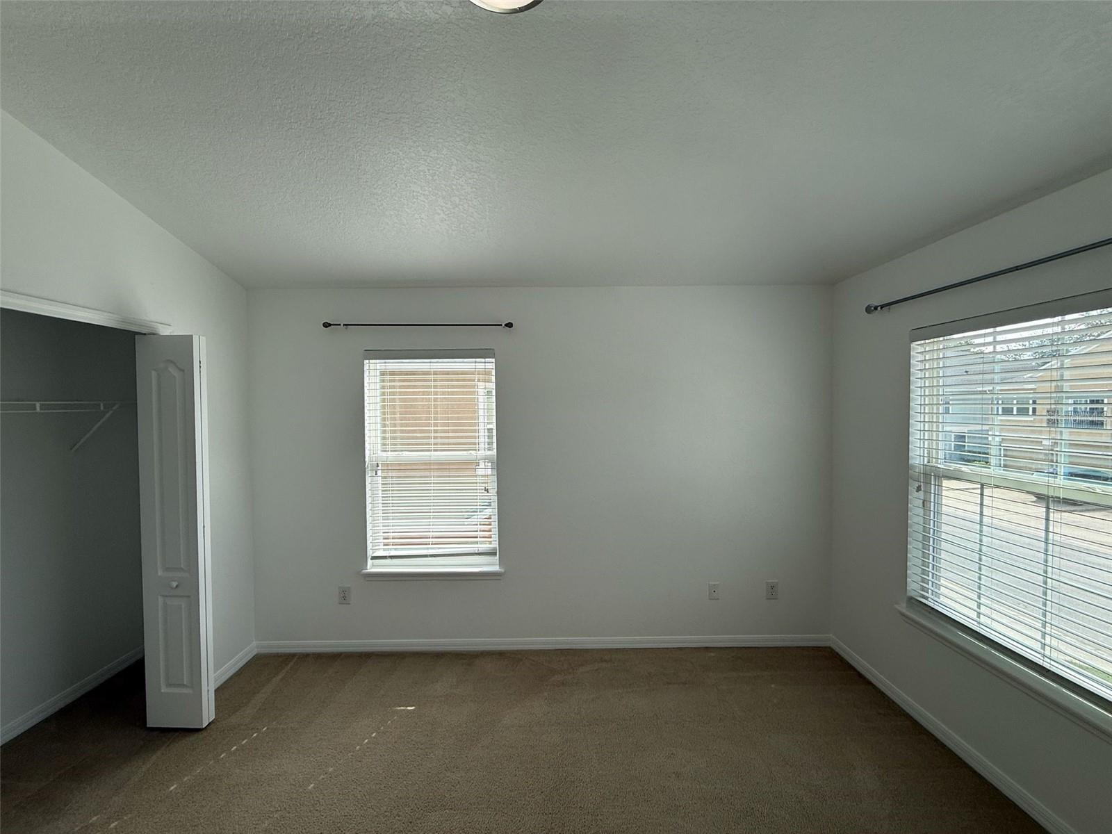 FLAGSHIP PARK - Residential Lease