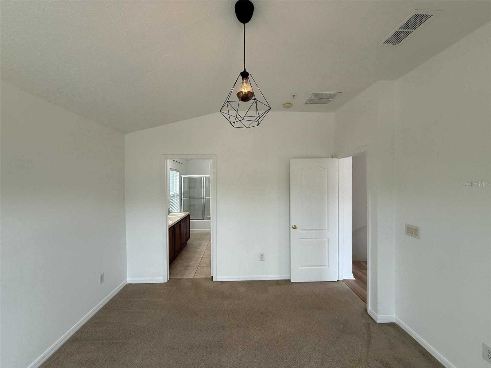 FLAGSHIP PARK - Residential Lease