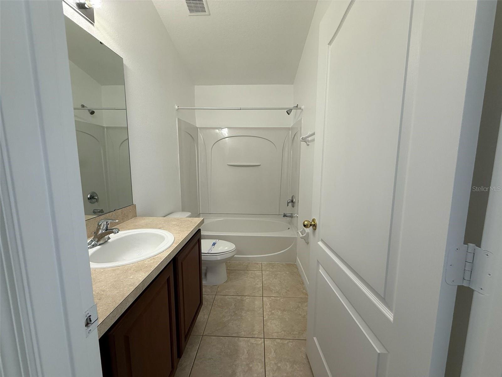 FLAGSHIP PARK - Residential Lease