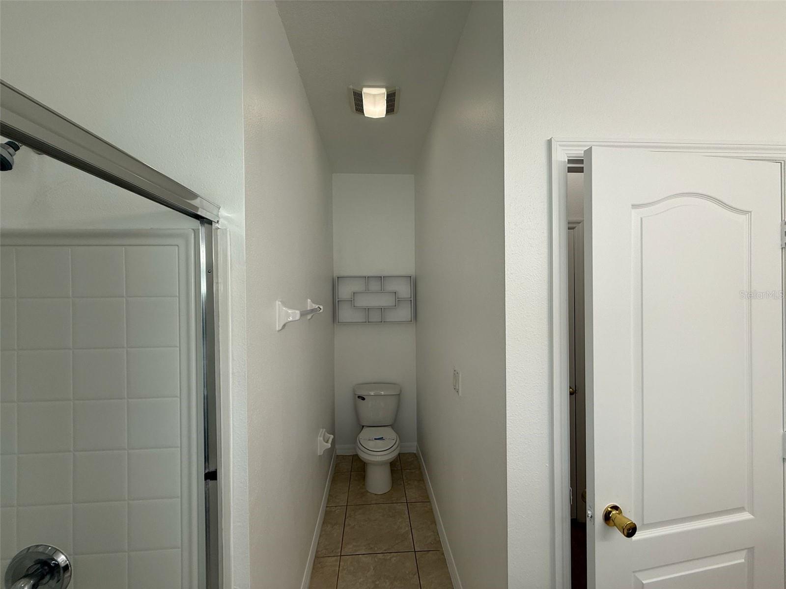 FLAGSHIP PARK - Residential Lease