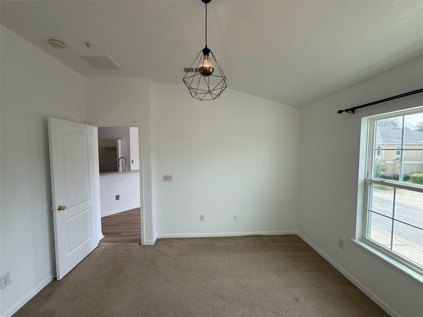 FLAGSHIP PARK - Residential Lease