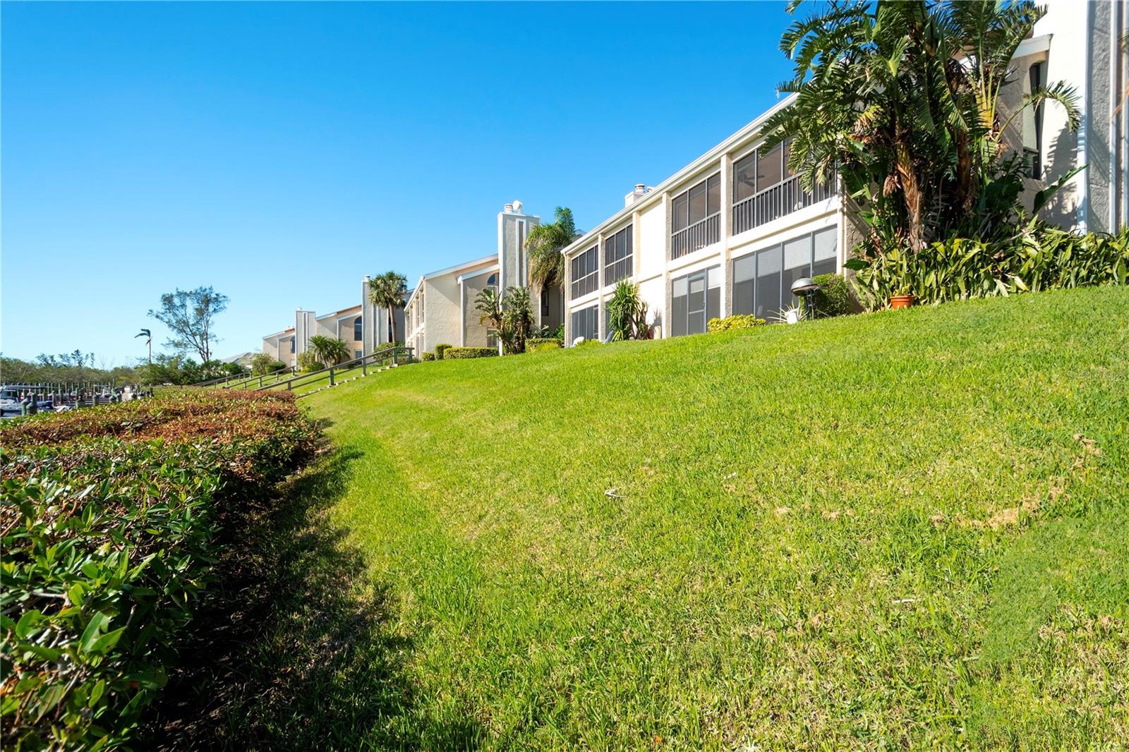BAY HOLLOW - Residential